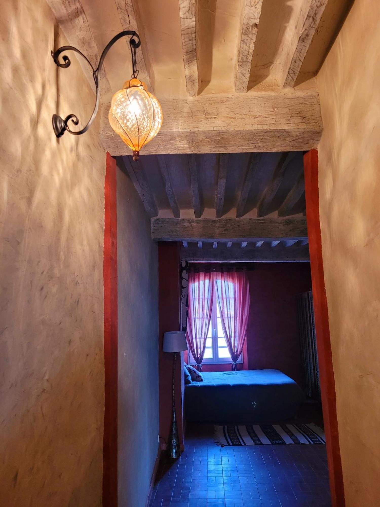 Au Puits De La Fontaine Hotel Tavernes Bilik gambar