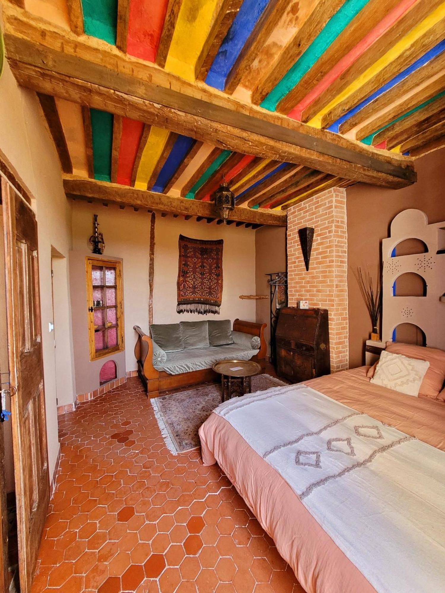 Au Puits De La Fontaine Hotel Tavernes Bilik gambar