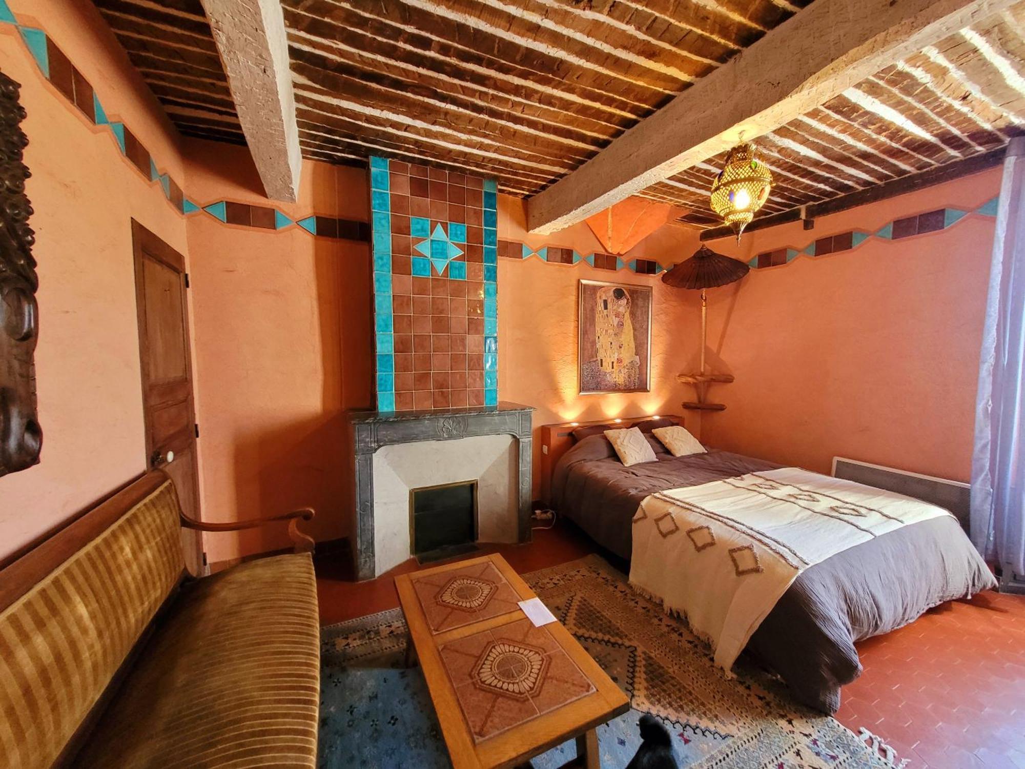 Au Puits De La Fontaine Hotel Tavernes Bilik gambar