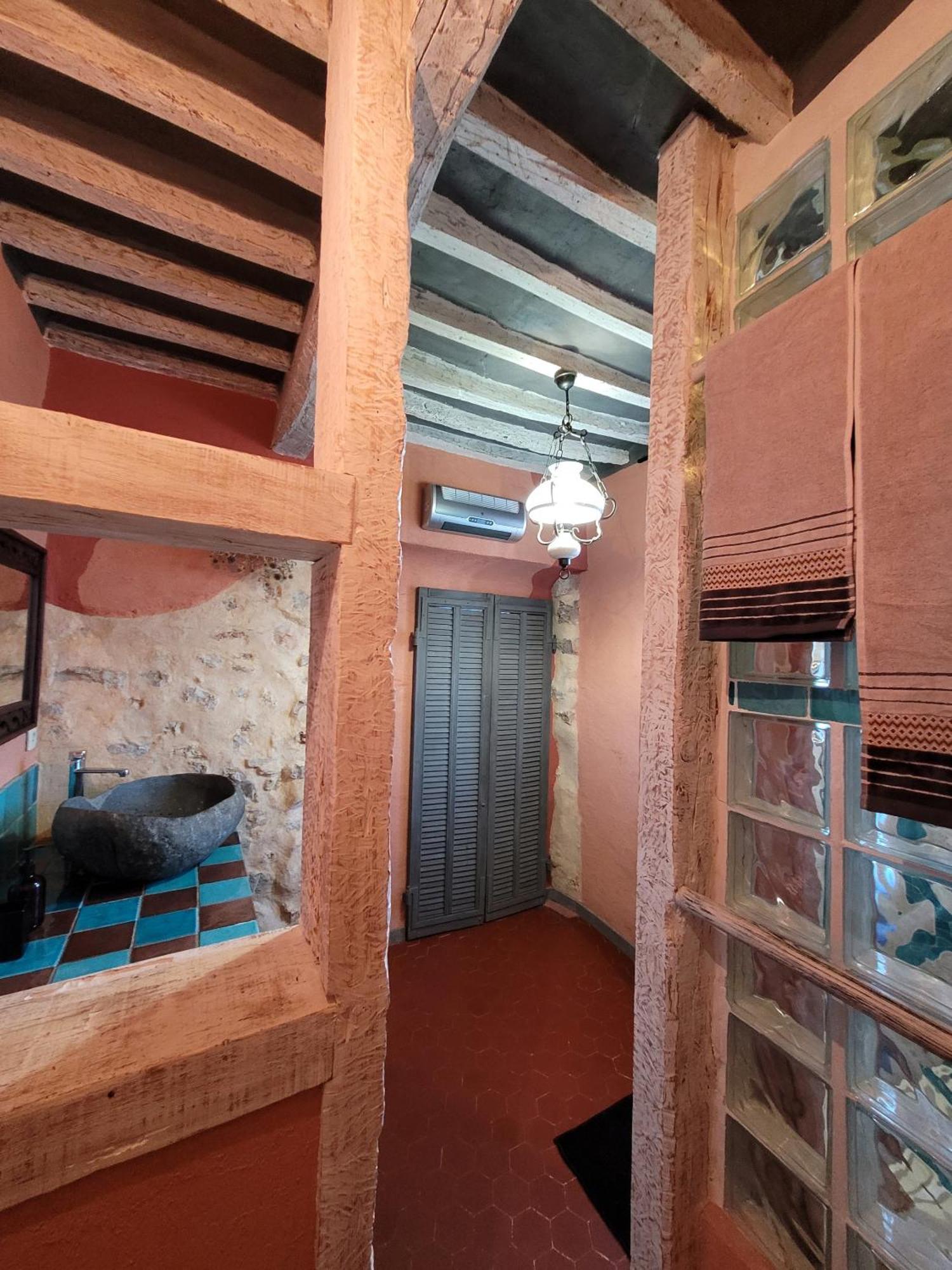 Au Puits De La Fontaine Hotel Tavernes Bilik gambar